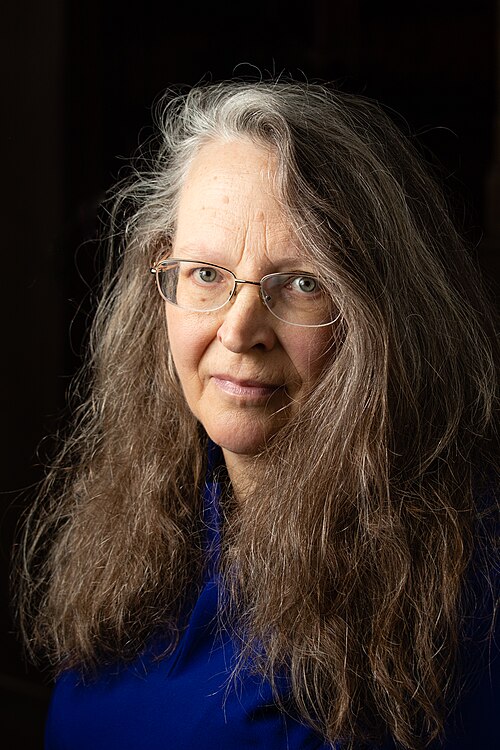 Caroline Fraser