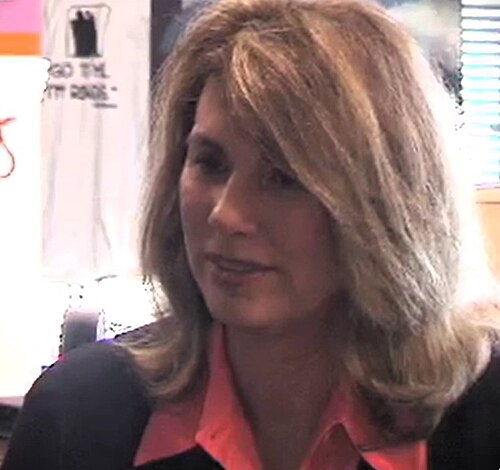 Elaine Viets