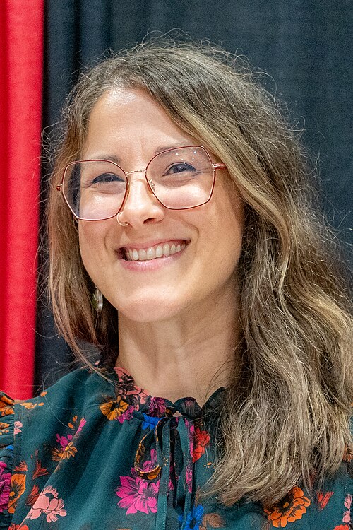 Leah Sottile