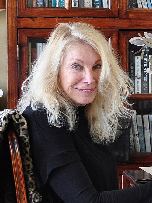 Linda Holeman