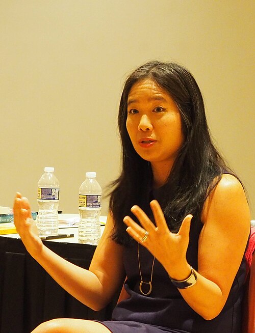 Vanessa Hua